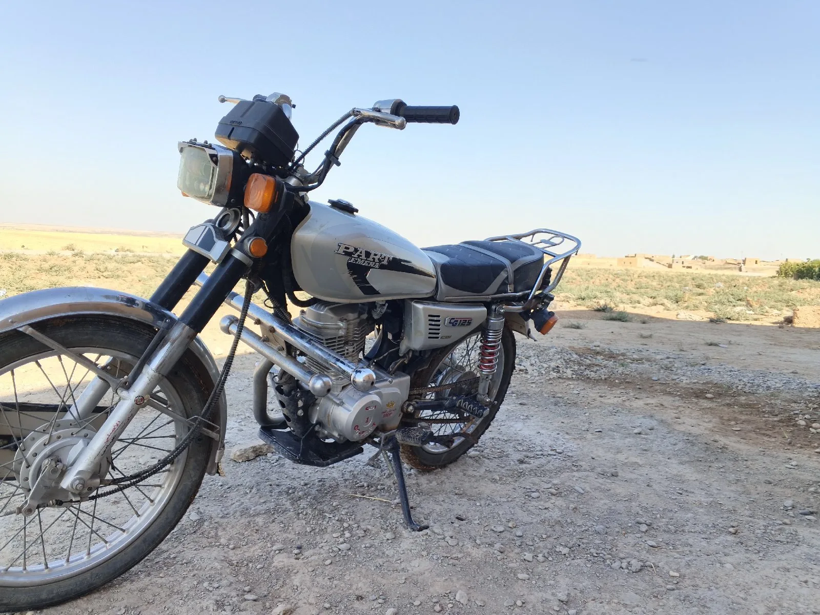 بارت 2015 سطرين أجنبي 350$ — صورة 1