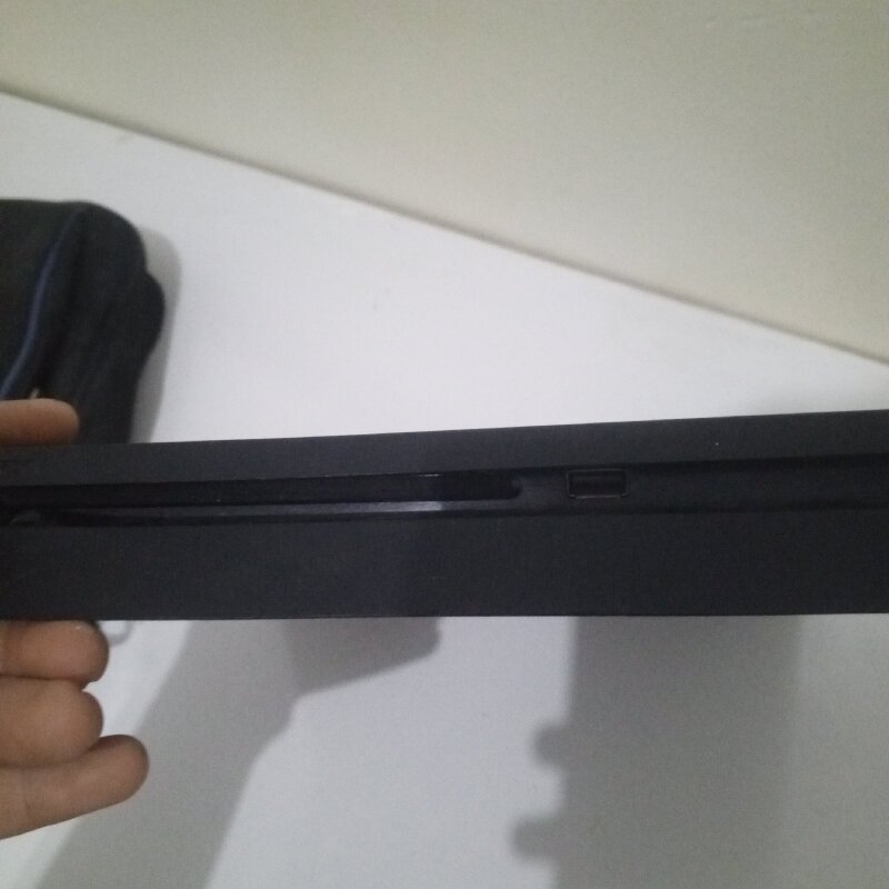 بلاستيشن 4 فور — صورة 3